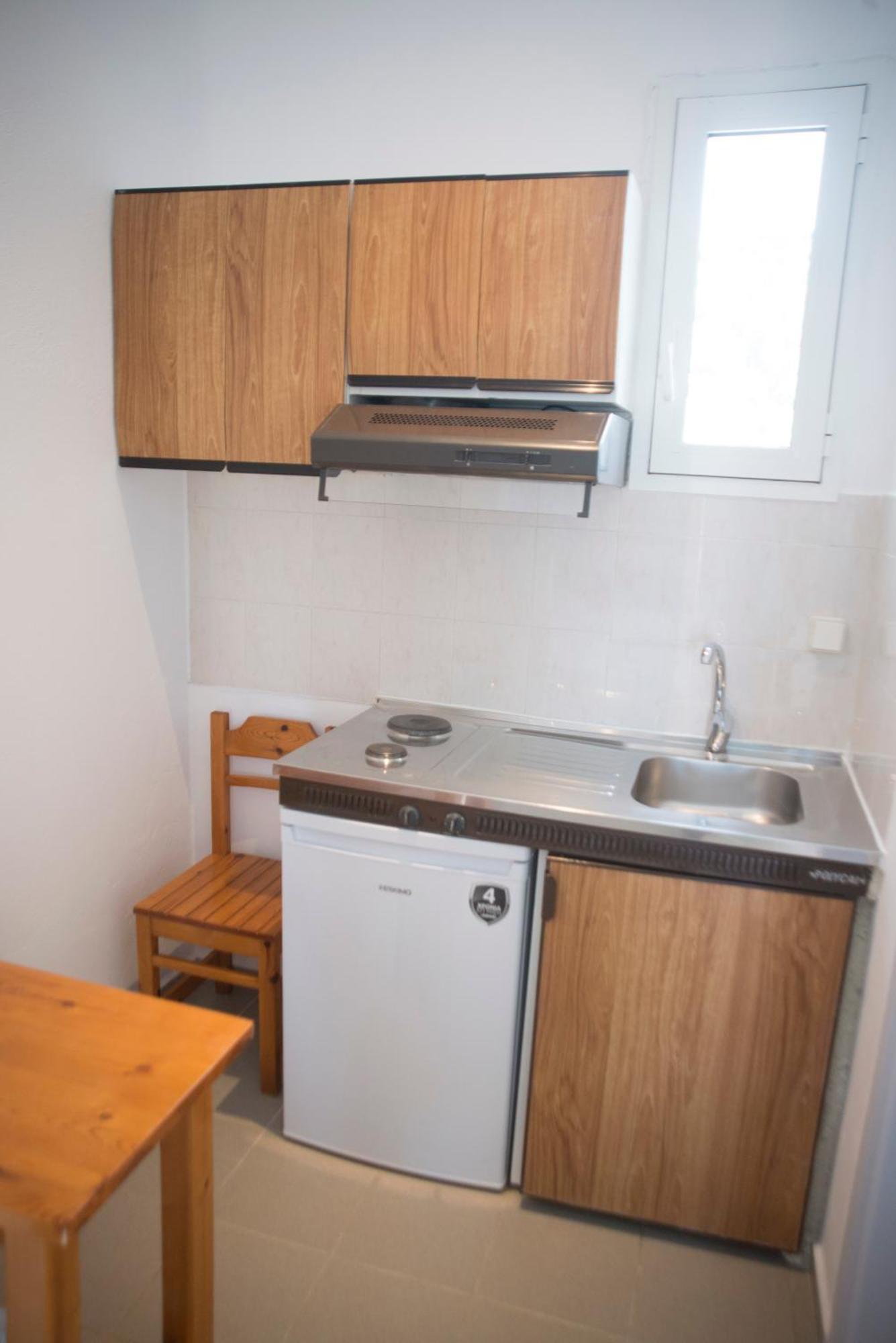 Manolia Apartments & Studios Плакиас Екстериор снимка